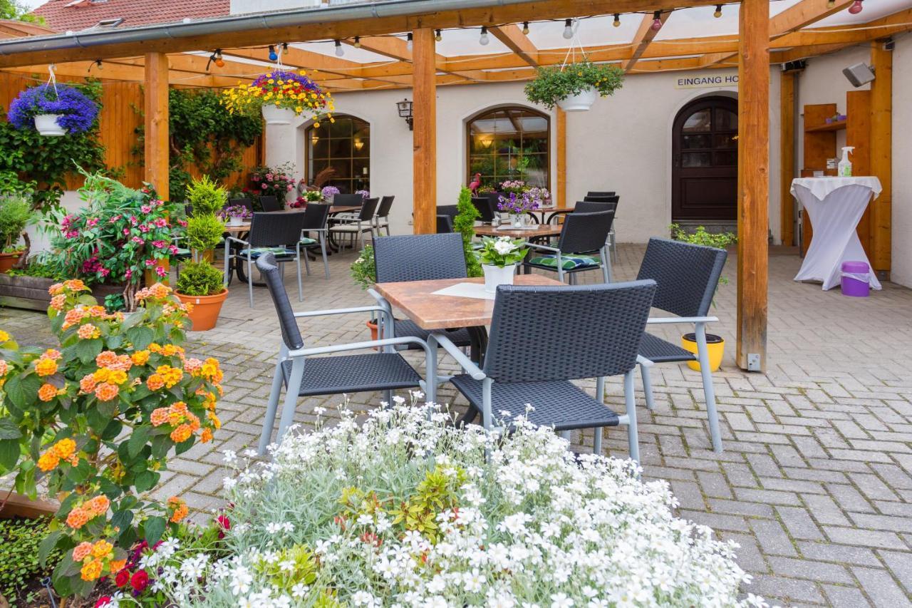 Hotel & Ferienwohnungen Bohlenblick Saalfeld Saale Luaran gambar