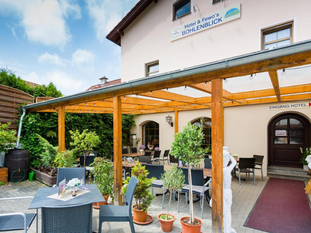 Hotel & Ferienwohnungen Bohlenblick Saalfeld Saale Luaran gambar
