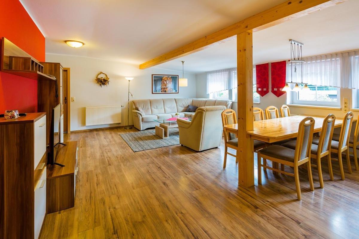 Hotel & Ferienwohnungen Bohlenblick Saalfeld Saale Luaran gambar