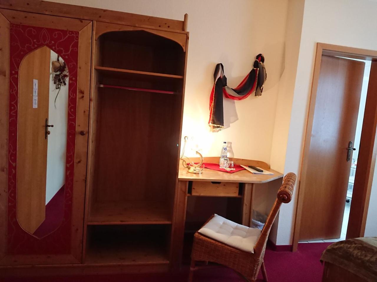 Hotel & Ferienwohnungen Bohlenblick Saalfeld Saale Luaran gambar