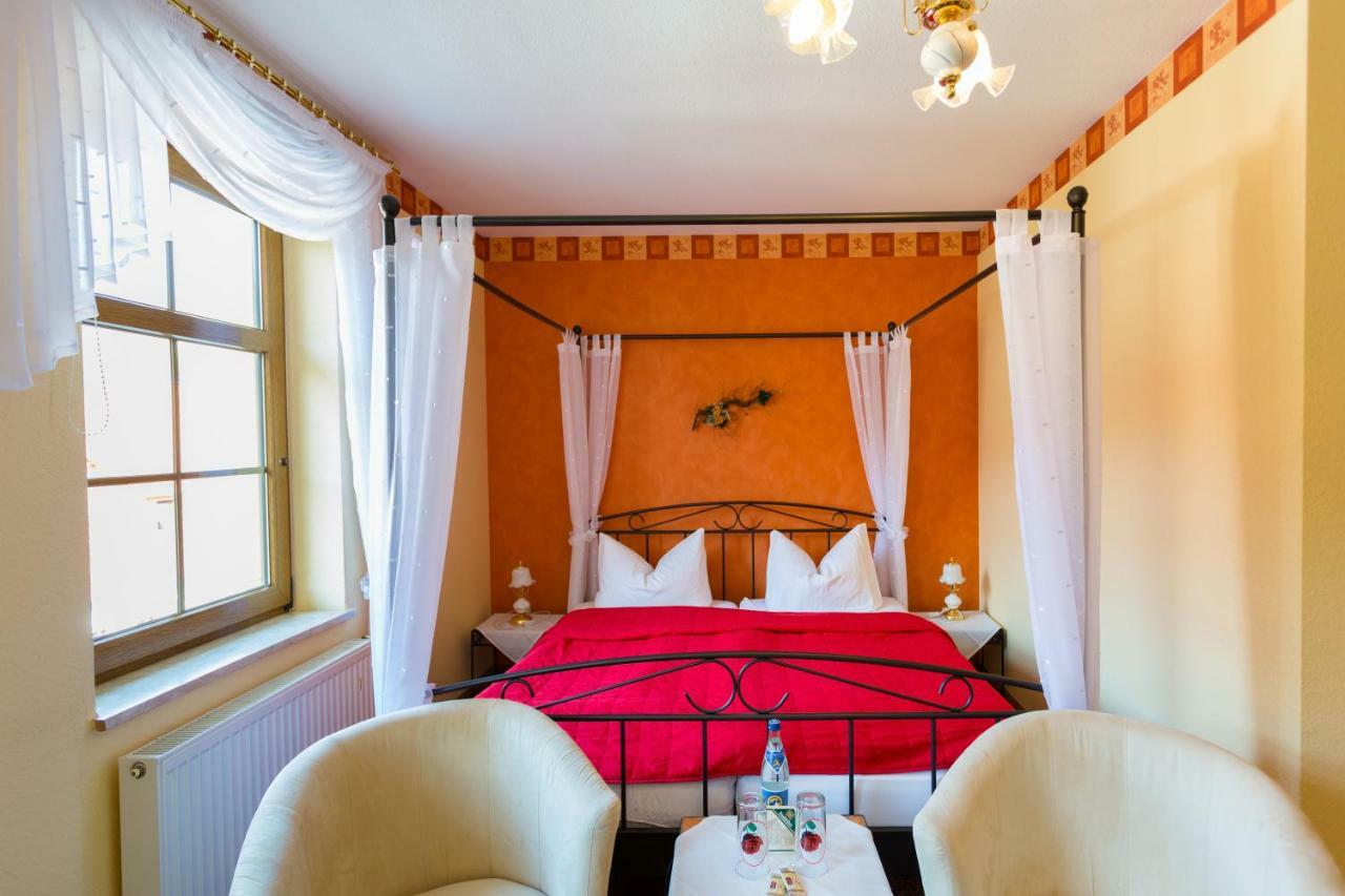Hotel & Ferienwohnungen Bohlenblick Saalfeld Saale Luaran gambar