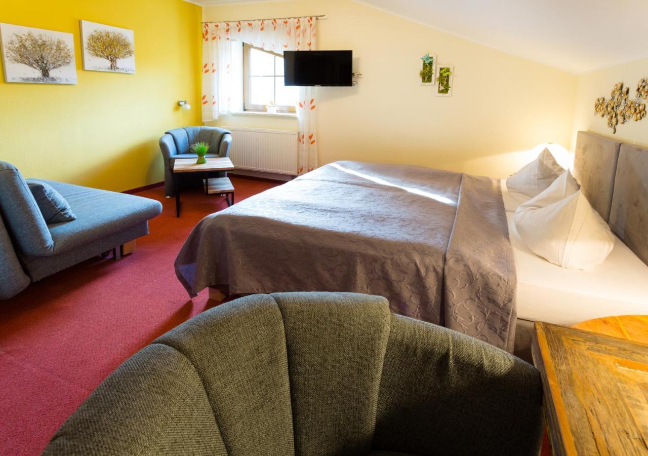 Hotel & Ferienwohnungen Bohlenblick Saalfeld Saale Luaran gambar