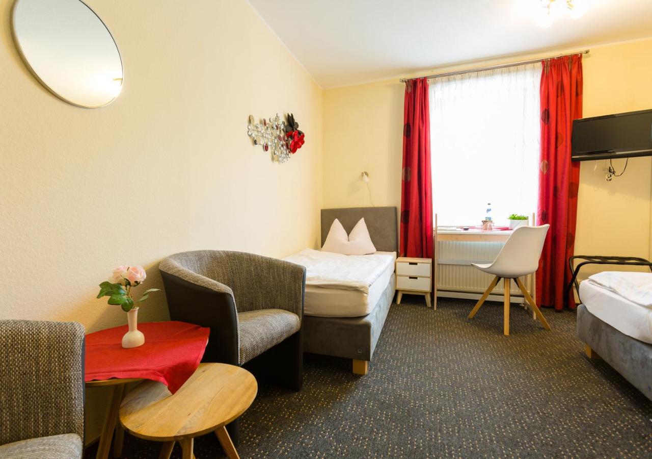 Hotel & Ferienwohnungen Bohlenblick Saalfeld Saale Luaran gambar